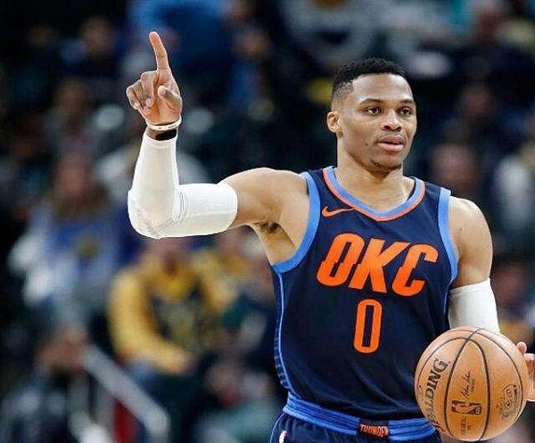 NBA六大「不可能」事件！胡子得分低于25，西门斯投进第一颗三分