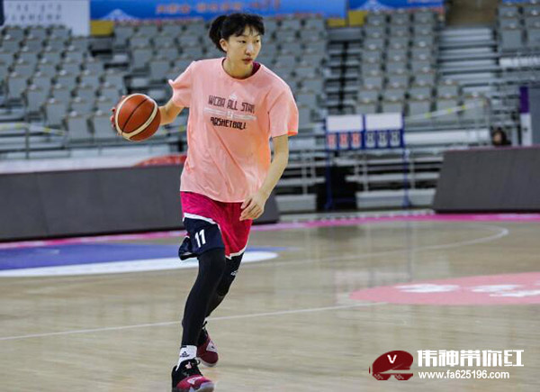 中国女篮国手韩旭正式加盟WNBA
