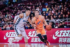 CBA常规赛北京首钢男篮加时险胜上海队120比118