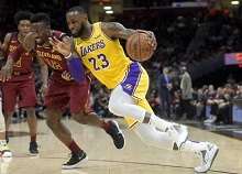 NBA常规赛湖人险胜骑士109比105迎两连胜