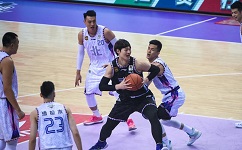 CBA全明星赛突出娱乐元素，南方明星队大比分获胜，单项赛战况